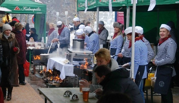 Праздник корюшки в Паланге Праздник корюшки в Паланге