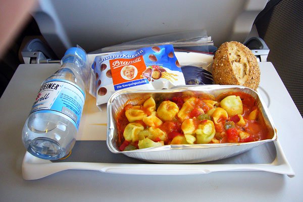 Lufthansa (Люфтганза) Lufthansa (Люфтганза)