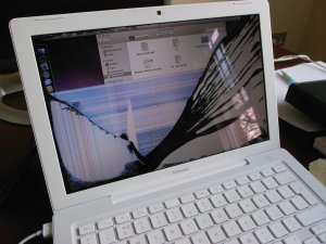 Как починить треснувший экран ноутбука