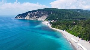 Почему бухта Инал — идеальное место для перезагрузки у моря? Почему бухта Инал — идеальное место для перезагрузки у моря?